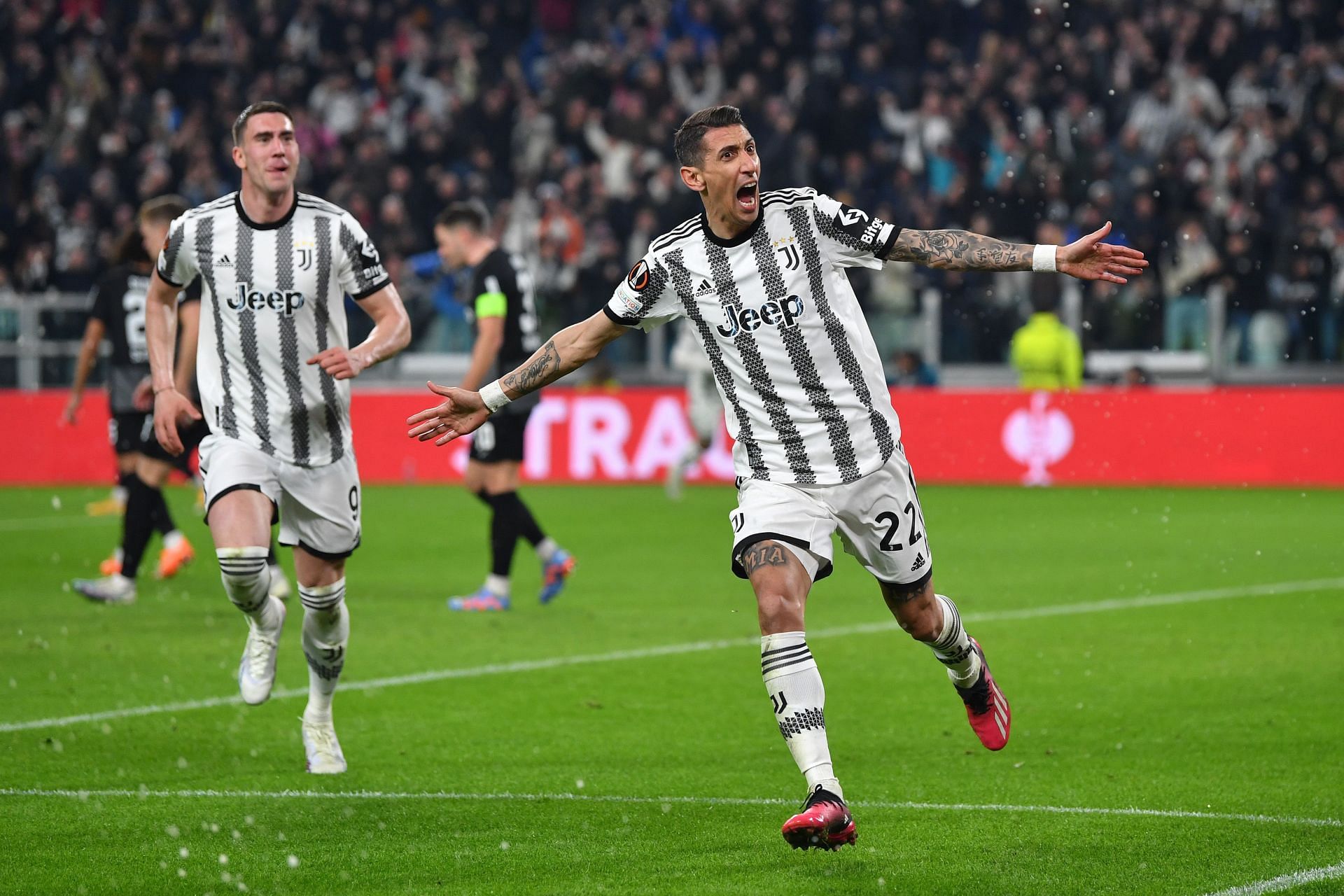 Juventus v Sport-Club Freiburg: Round of 16 Leg One - UEFA Europa League
